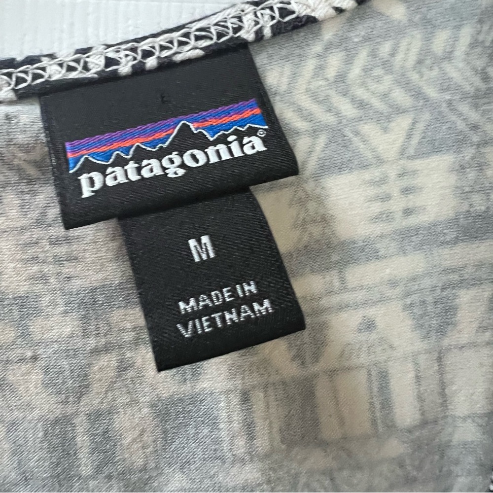 Patagonia West Ashley Dress Athleisure Tribal Print Outdoors Hiking Size Medium - Picture 2 of 8